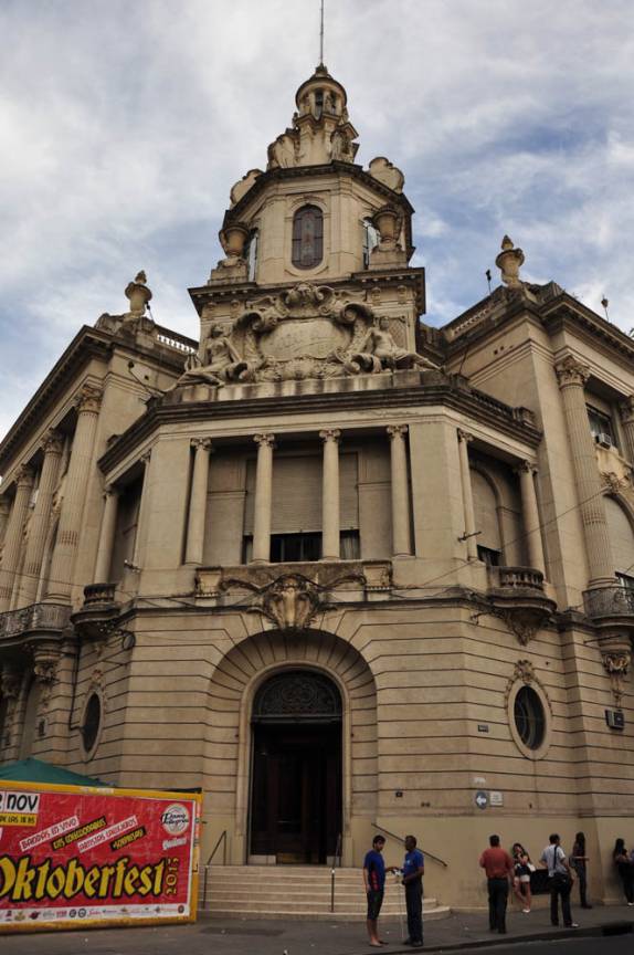 Arquitetura clássica em Rosário, na Argentina